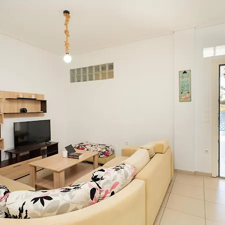 Marina's House Pera Gyalos