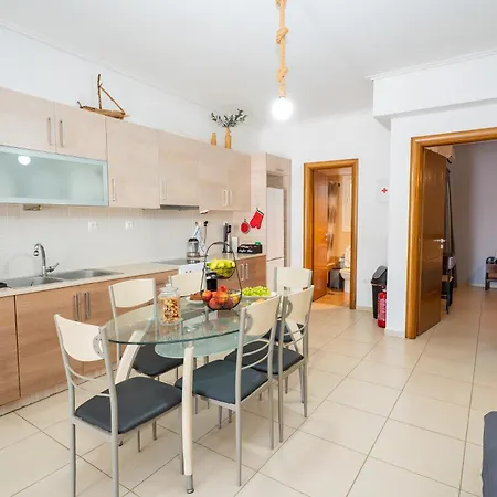 Marina's House דירה *